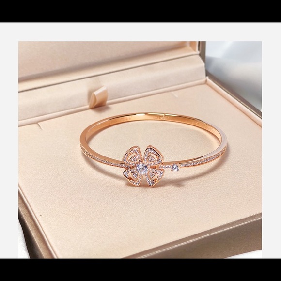 Flower bangle - Picture 4 of 6